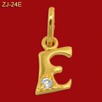 Złota zawieszka literka z cyrkonią "E" ZJ-24